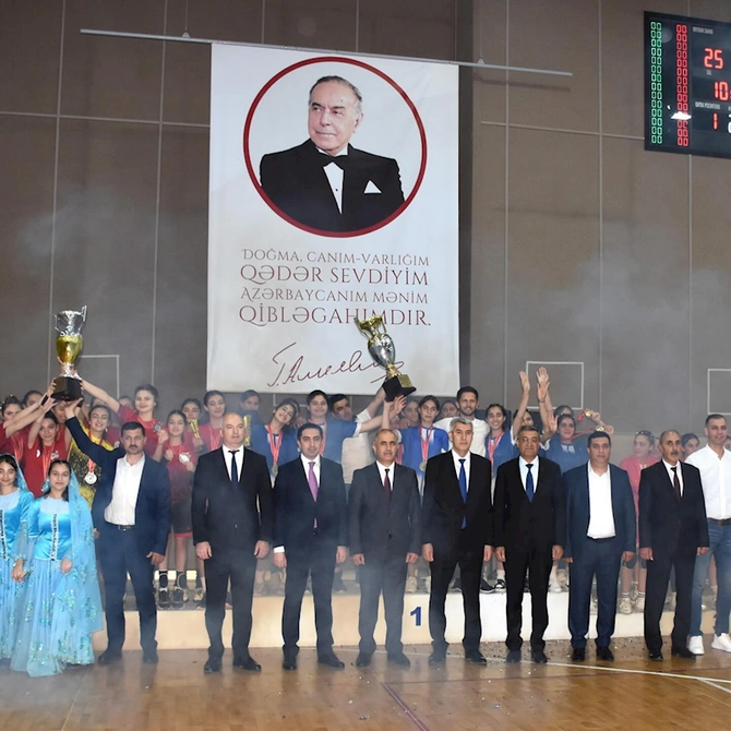 Naxçıvanda “Heydər Əliyev kuboku” uğrunda turnir keçirildi — FOTOLAR Naxçıvanda “Heydər Əliyev kuboku” uğrunda turnir keçirildi — FOTOLAR