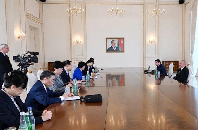 İlham Əliyev Ümumçin Komitəsinin sədr müavinini qəbul etdi İlham Əliyev Ümumçin Komitəsinin sədr müavinini qəbul etdi