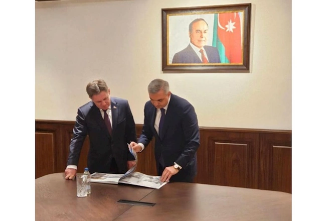 Samir Nuriyev Belarus Baş nazirinin müavini ilə görüşdü — FOTOLAR Samir Nuriyev Belarus Baş nazirinin müavini ilə görüşdü — FOTOLAR