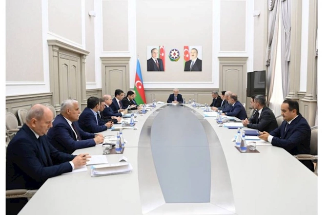 Dövlət Komissiyasının sədri televiziya rəhbərlərini TOPLADI