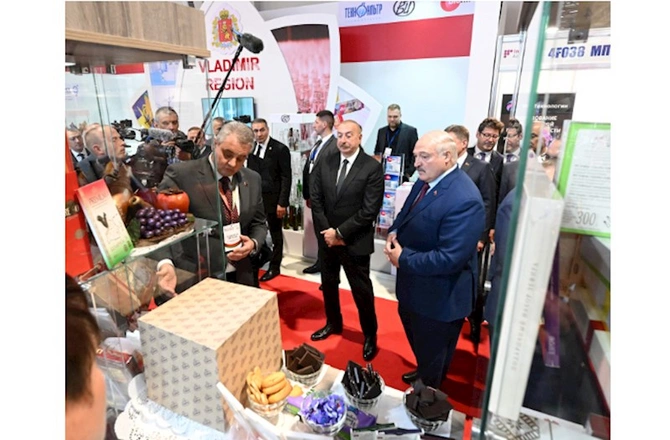 Prezidentlər “Caspian Agro” və “InterFood Azerbaijan” sərgisində — FOTOLAR Prezidentlər “Caspian Agro” və “InterFood Azerbaijan” sərgisində — FOTOLAR
