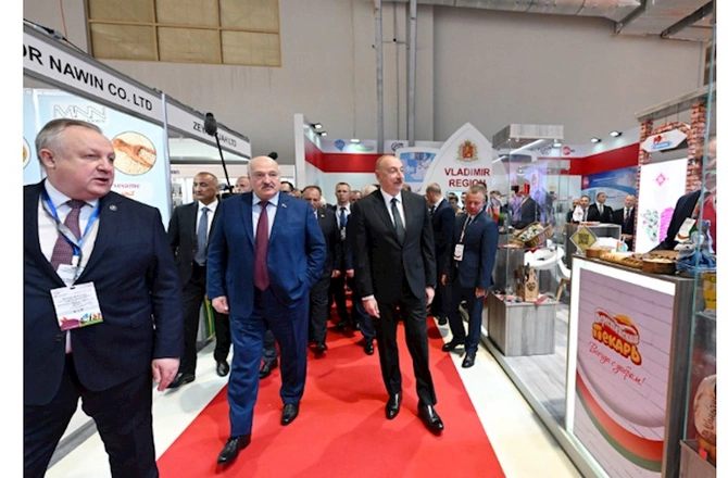 Prezidentlər “Caspian Agro” və “InterFood Azerbaijan” sərgisində — FOTOLAR Prezidentlər “Caspian Agro” və “InterFood Azerbaijan” sərgisində — FOTOLAR