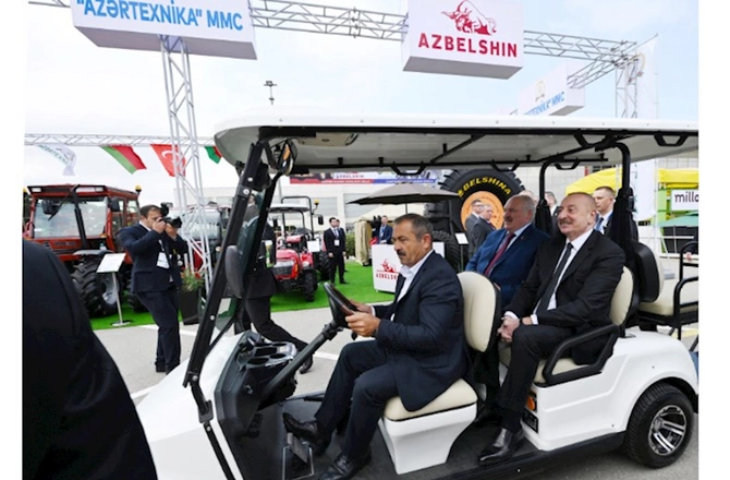 Prezidentlər “Caspian Agro” və “InterFood Azerbaijan” sərgisində — FOTOLAR Prezidentlər “Caspian Agro” və “InterFood Azerbaijan” sərgisində — FOTOLAR
