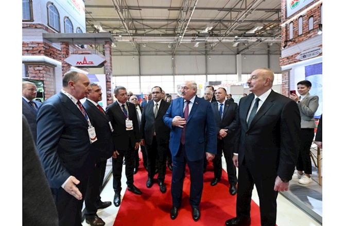 Prezidentlər “Caspian Agro” və “InterFood Azerbaijan” sərgisində — FOTOLAR Prezidentlər “Caspian Agro” və “InterFood Azerbaijan” sərgisində — FOTOLAR
