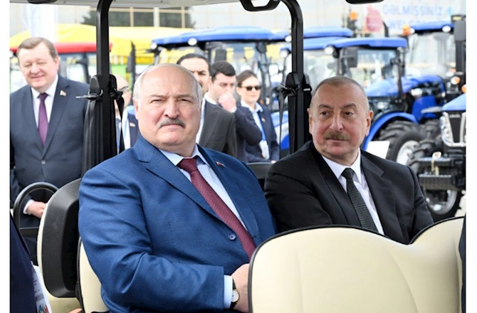 Prezidentlər “Caspian Agro” və “InterFood Azerbaijan” sərgisində — FOTOLAR Prezidentlər “Caspian Agro” və “InterFood Azerbaijan” sərgisində — FOTOLAR