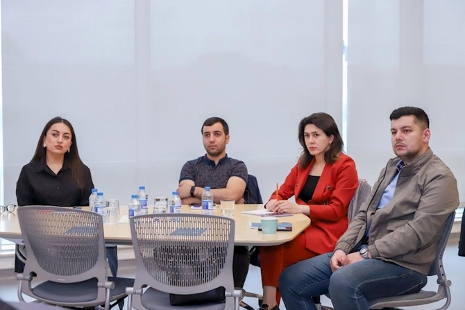 “Redaksiya siyasəti və peşə davranış qaydaları” mövzusunda təşkil olunan təlim proqramı başa çatıb — FOTOLAR