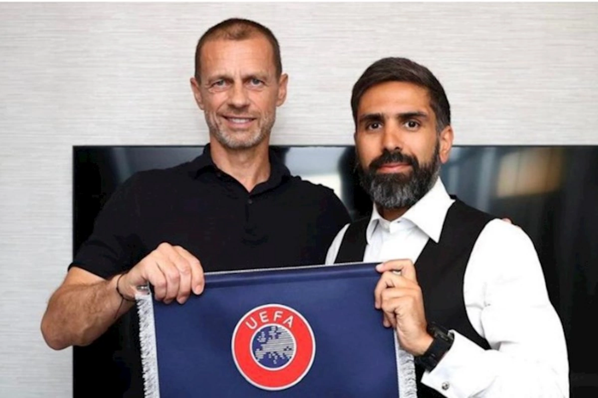 Rövşən Nəcəf UEFA prezidenti ilə görüşdü