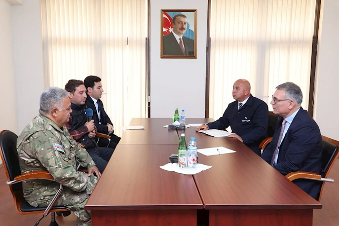 Baş direktor Horadiz şəhərində vətəndaş qəbulu keçirib — FOTOLAR