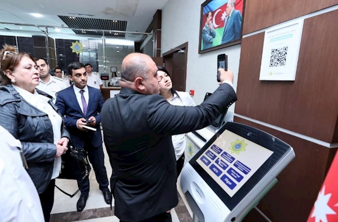 Bakı Baş Gömrük İdarəsində İctimai Şura üzvləri ilə görüş keçirildi — FOTOLAR Bakı Baş Gömrük İdarəsində İctimai Şura üzvləri ilə görüş keçirildi — FOTOLAR