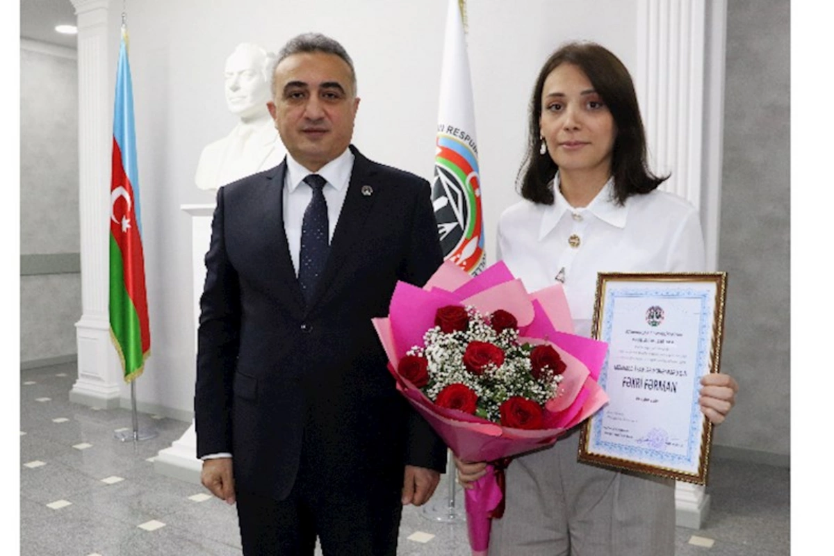 Vəkillər Kollegiyasının rəhbərliyi yeni hakim təyin olunan vəkilləri təbrik və təltif edib — FOTOLAR