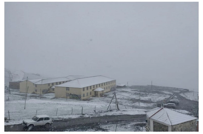 Quba və Qusara qar yağır — FOTO