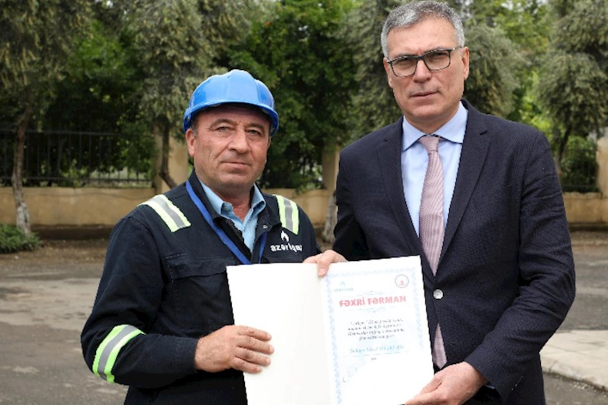 SOCAR-ın Azəriqaz İB-nin baş direktoru bir qrup Birlik əməkdaşını mükafatlandırdı
