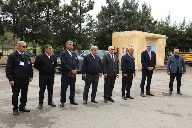 SOCAR-ın Azəriqaz İB-nin baş direktoru bir qrup Birlik əməkdaşını mükafatlandırdı