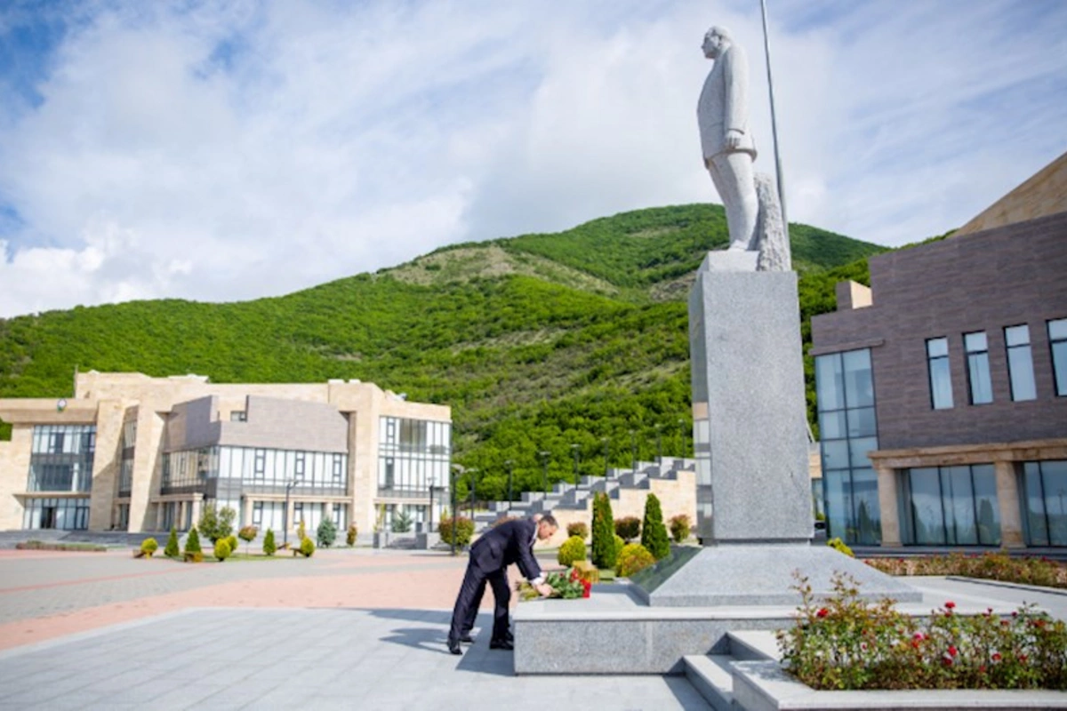 Rəşad Nəbiyev Şəkidə vətəndaşları qəbul edib
