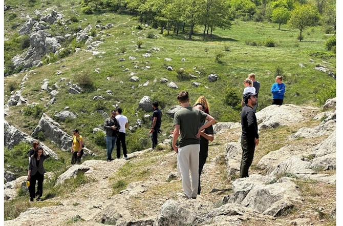 Beynəlxalq səyyahlar Cıdır düzündə — FOTO Beynəlxalq səyyahlar Cıdır düzündə — FOTO
