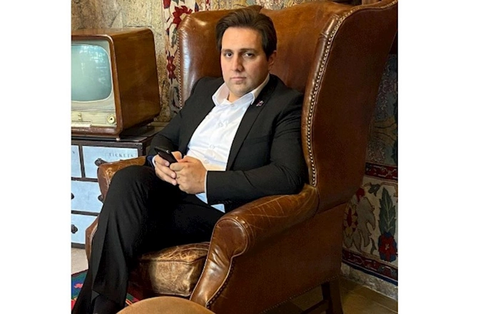 Direktorla müəllim arasında DAVA: Müəllimin halı pisləşdi — Təcili yardım gəldi