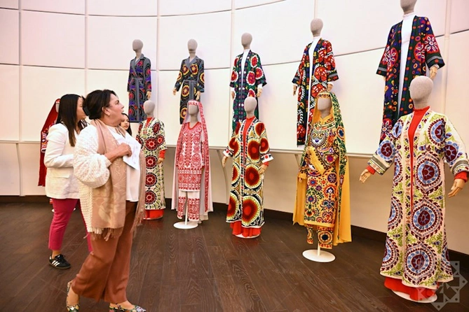 Bakıda Tacikistan Mədəniyyəti Günləri keçirilir — FOTOLAR Bakıda Tacikistan Mədəniyyəti Günləri keçirilir — FOTOLAR