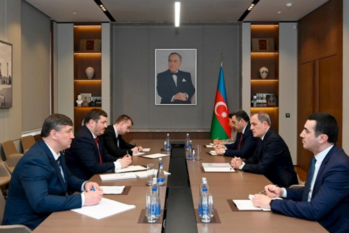 Ceyhun Bayramov Ukraynanın yeni səfirini qəbul edib