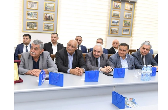 “Şuşa qalası” broşürlar seriyasının təqdimatı keçirilib — FOTOLAR “Şuşa qalası” broşürlar seriyasının təqdimatı keçirilib — FOTOLAR
