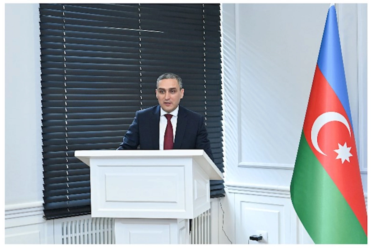 Qarabağ Universitetinin rektoru kollektivə təqdim edildi — FOTOLAR