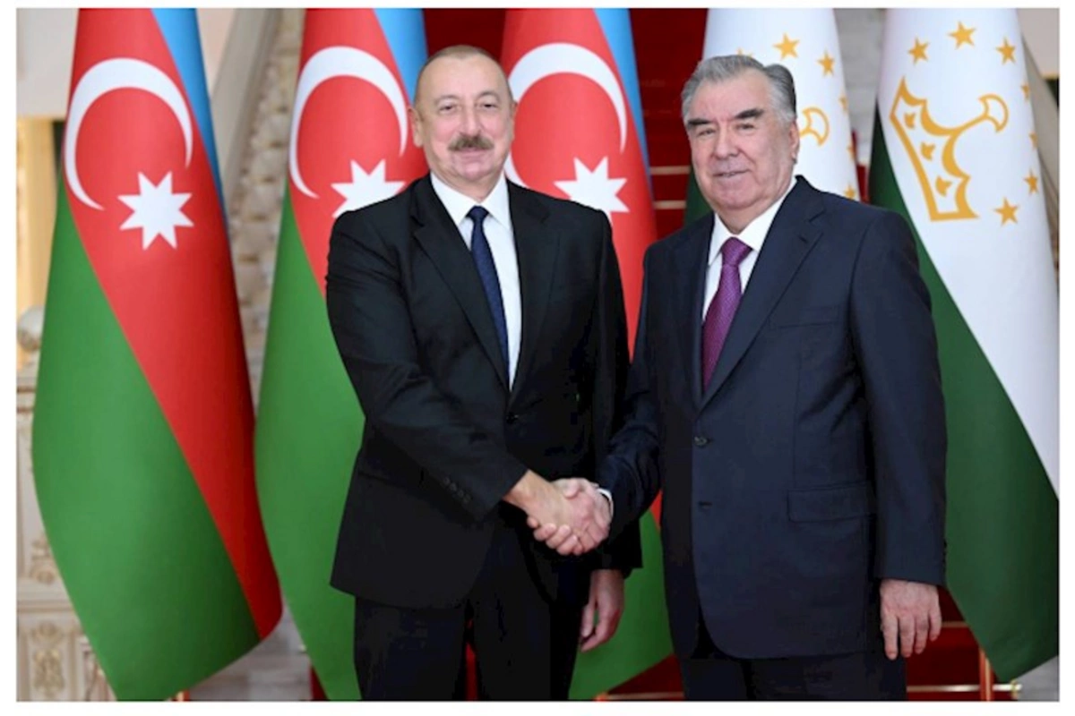 İlham Əliyevin Emoməli Rəhmon ilə təkbətək görüşü başladı