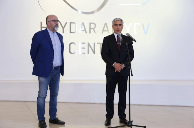 Heydər Əliyev Mərkəzində “Görünməyənin cizgiləri” sərgisi — FOTOLAR