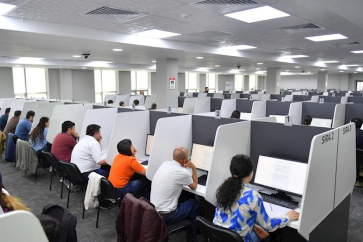 Vəkilliyə qəbulla bağlı test imtahanında uğur qazanan namizədlərin adları açıqlandı