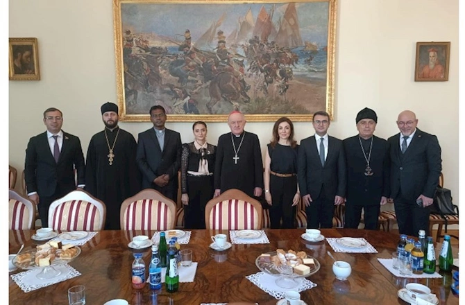 Azərbaycanın xristian dini icma nümayəndələri Polşaya səfər edib — FOTOLAR Azərbaycanın xristian dini icma nümayəndələri Polşaya səfər edib — FOTOLAR