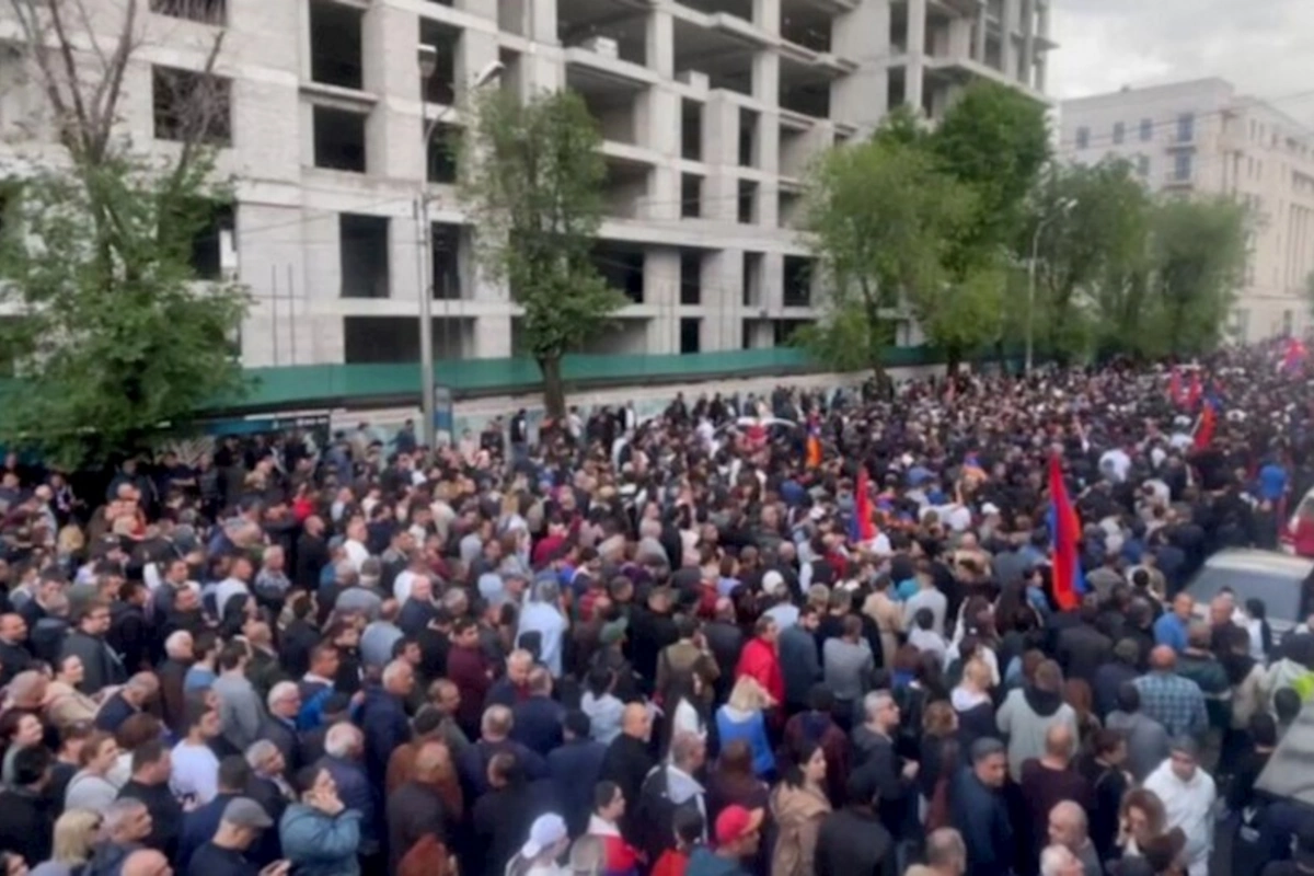 İrəvanda etiraz aksiyası: 240 nəfər saxlanıldı — YENİLƏNİB