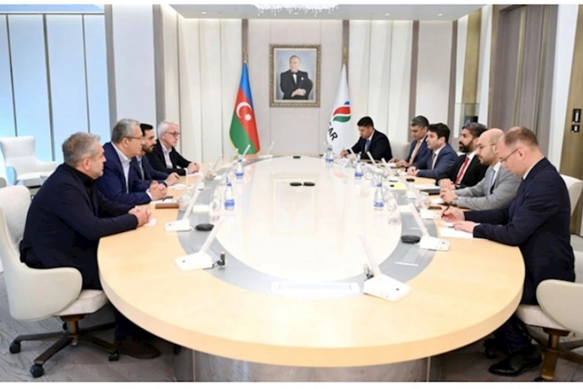 SOCAR BƏƏ şirkəti ilə xam neft, neft məhsullarının logistikasını müzakirə edib