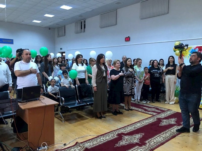 R.Nəsirov adına 111 nömrəli məktəbdə 1 iyun Uşaqların Beynəlxalq Müdafiəsi günü qeyd olundu — FOTOLAR