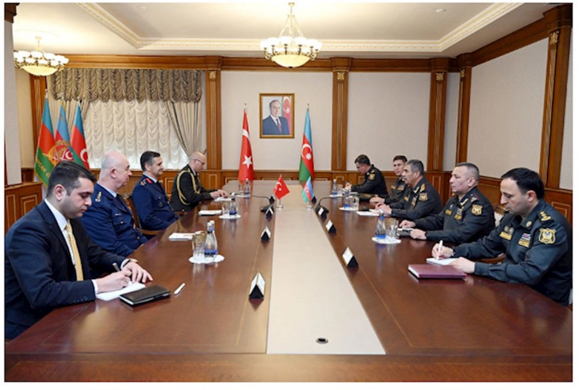 Azərbaycan-Türkiyə hərbi əməkdaşlığı müzakirə olundu — FOTO