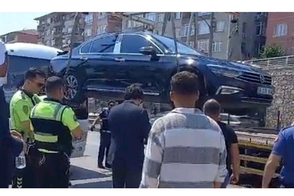 Alper Gezeravcı qəzaya düşdü