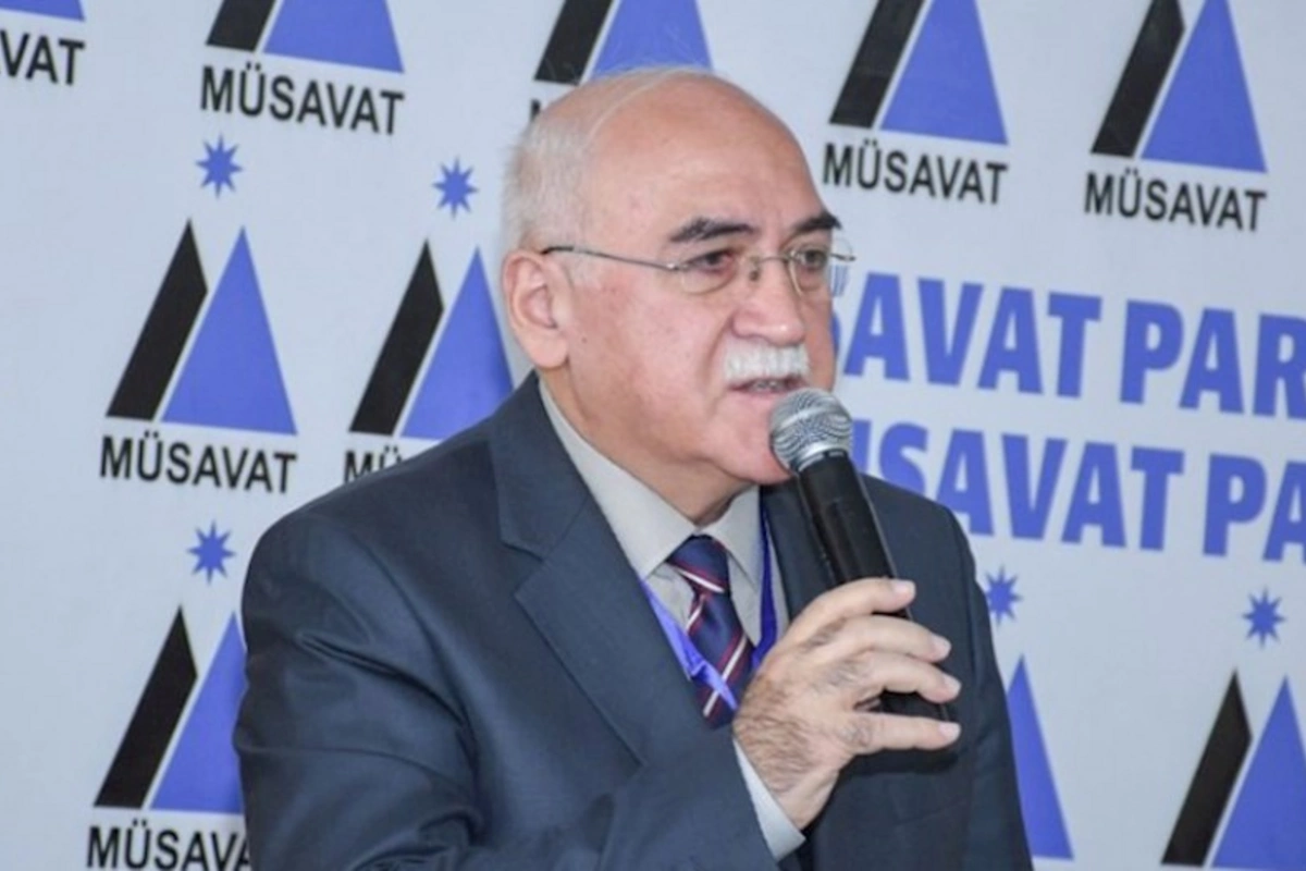İsa Qəmbər yenidən Müsavatın başqanı seçildi