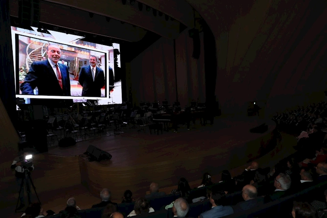Heydər Əliyev Fondunun 20 illiyinə həsr olunan konsert keçirildi — FOTOLAR