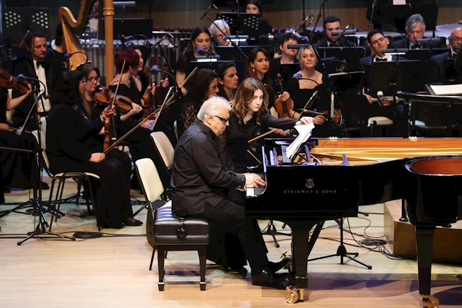 Heydər Əliyev Fondunun 20 illiyinə həsr olunan konsert keçirildi — FOTOLAR