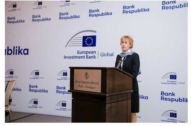 Dünyanın ən böyük beynəlxalq maliyyə institutu Bank Respublikanı seçdi — FOTOLAR