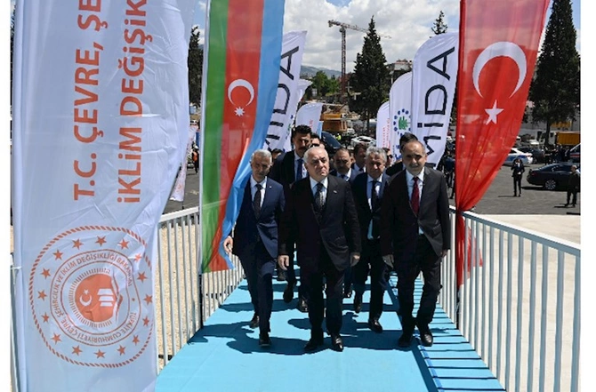 Əli Əsədov Kahramanmaraşda “Azərbaycan məhəlləsi”ndə tikinti işləri ilə tanış oldu — FOTO Əli Əsədov Kahramanmaraşda “Azərbaycan məhəlləsi”ndə tikinti işləri ilə tanış oldu — FOTO