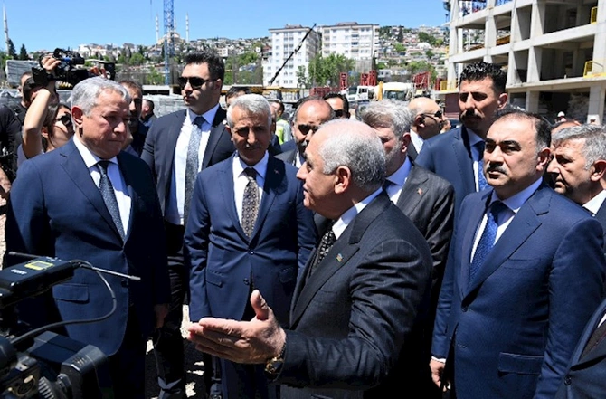 Əli Əsədov Kahramanmaraşda “Azərbaycan məhəlləsi”ndə tikinti işləri ilə tanış oldu — FOTO Əli Əsədov Kahramanmaraşda “Azərbaycan məhəlləsi”ndə tikinti işləri ilə tanış oldu — FOTO