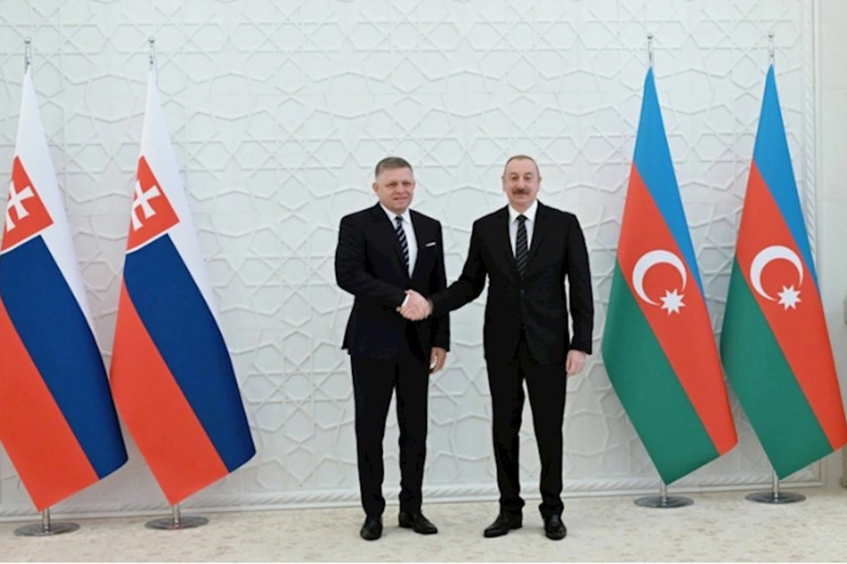 İlham Əliyevin Slovakiyanın Baş naziri ilə təkbətək görüşü oldu — YENİLƏNİB