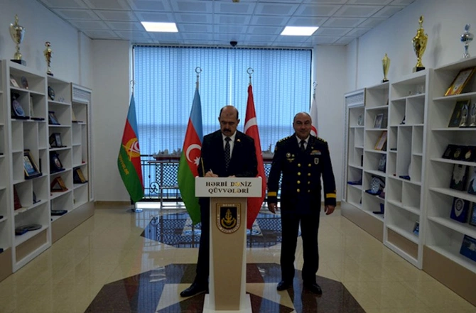 Azərbaycan ilə Türkiyə arasında hərbi təhsil sahəsində əməkdaşlıq müzakirə edilib — FOTO Azərbaycan ilə Türkiyə arasında hərbi təhsil sahəsində əməkdaşlıq müzakirə edilib — FOTO