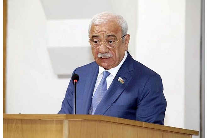 AHİK tərəfindən 2023-cü ilin ən yaxşı müəssisələri mükafatlandırıldı — FOTOLAR AHİK tərəfindən 2023-cü ilin ən yaxşı müəssisələri mükafatlandırıldı — FOTOLAR