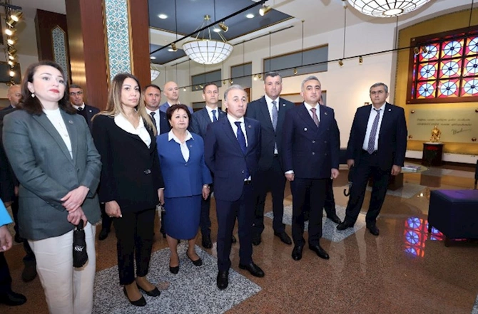 Naxçıvanda konfrans və vəkilliyə namizədlərin təntənəli andiçmə mərasimi keçirildi — FOTOLAR