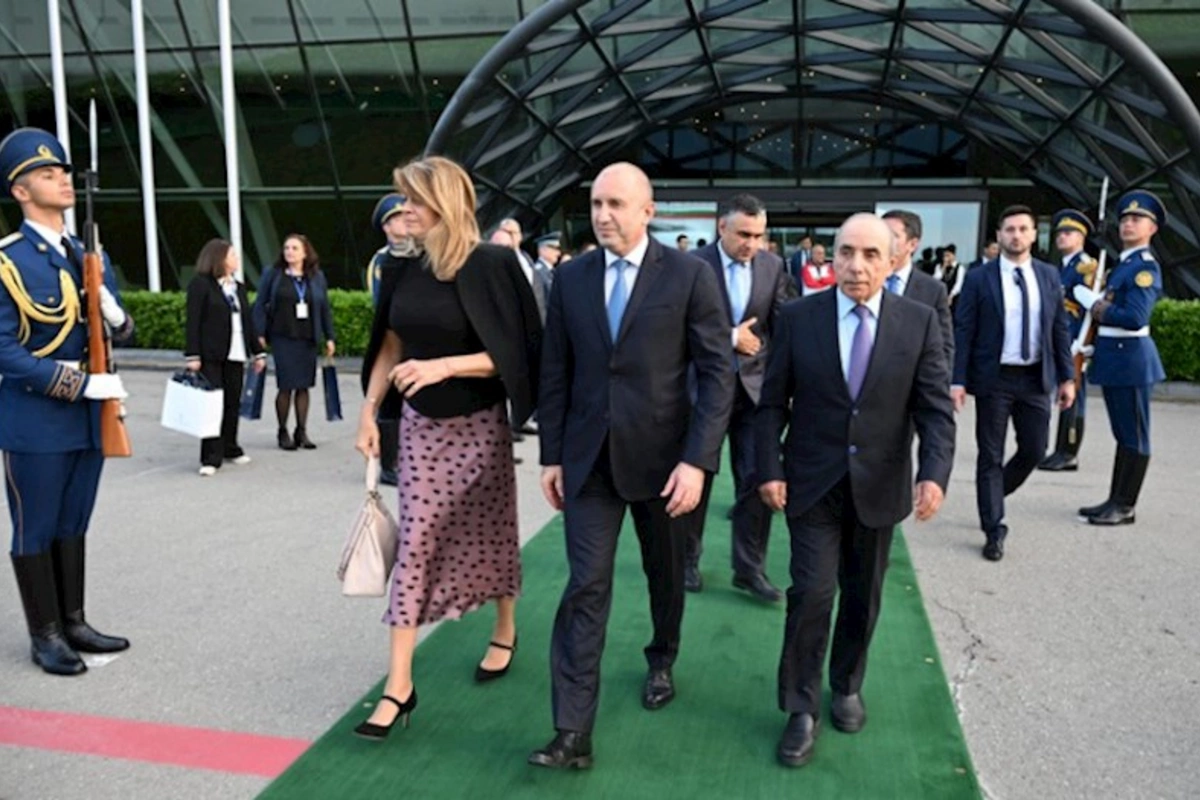 Rumen Radevin Azərbaycana rəsmi səfəri başa çatdı