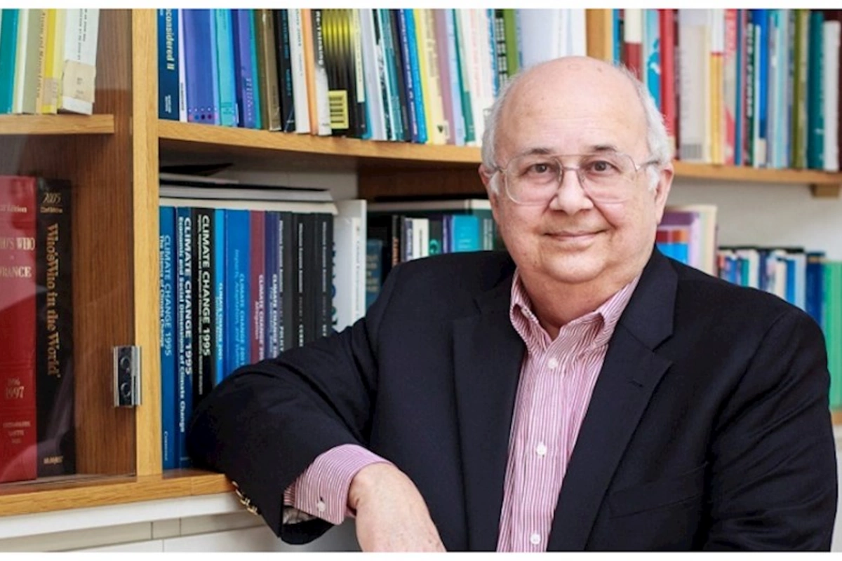 İlham Əliyev İsmail Serageldini təltif etdi