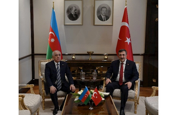 Əli Əsədov Türkiyənin Vitse-prezidenti ilə görüşdü