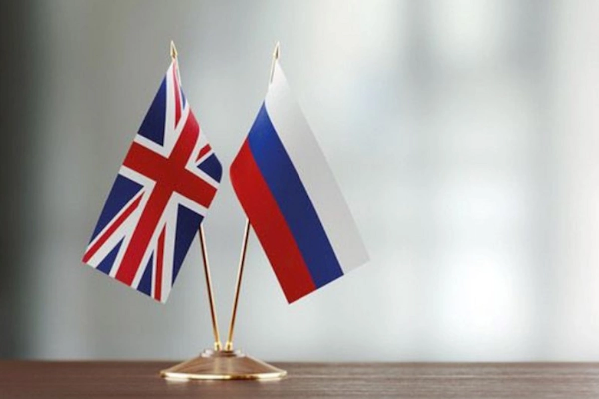 Böyük Britaniya Rusiyanın hərbi attaşesini ölkədən çıxarır