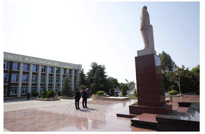 Anar Quliyev Ağsuda vətəndaşları qəbul edib — FOTOLAR