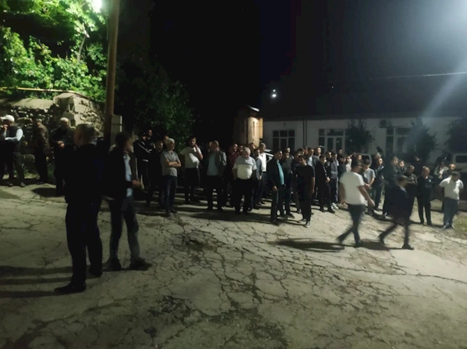 Hərbçimiz dəfn olundu — FOTOLAR Hərbçimiz dəfn olundu — FOTOLAR