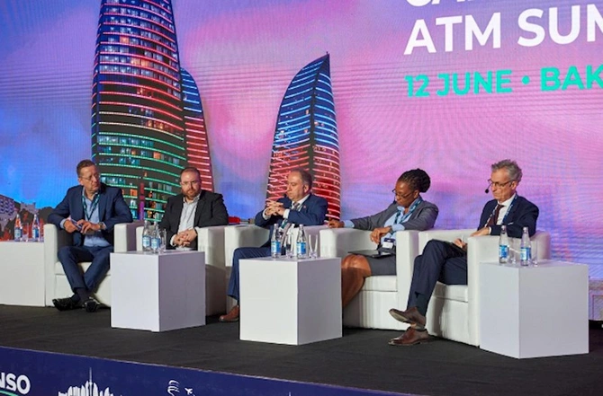 Ümumdünya Aeronaviqasiya Sammitində ekoloji dayanıqlılıq diqqət mərkəzindədir — FOTOLAR
